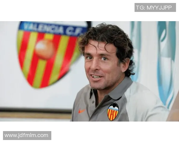 昔日风华再现帅气老足球明星的传奇人生与不老魅力