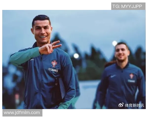 泰国足球明星专访视频揭秘他们的职业生涯与生活点滴